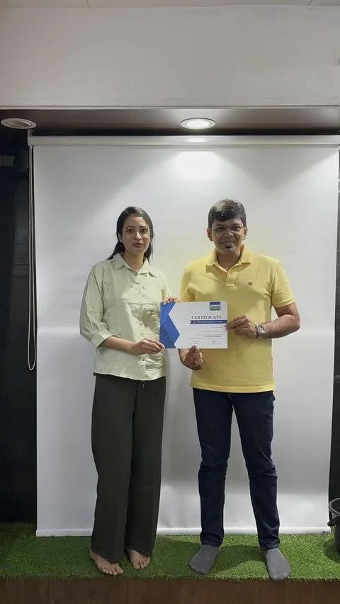 Certificate handover, October 2026 batch