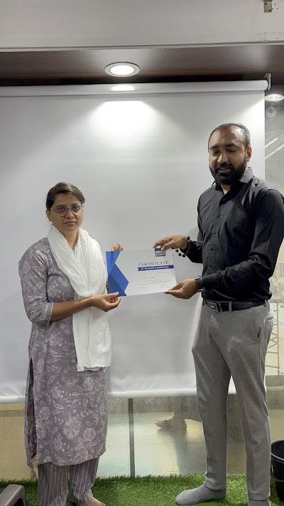 Certificate ceremony batch photo