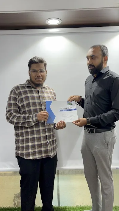 Certificate ceremony batch photo