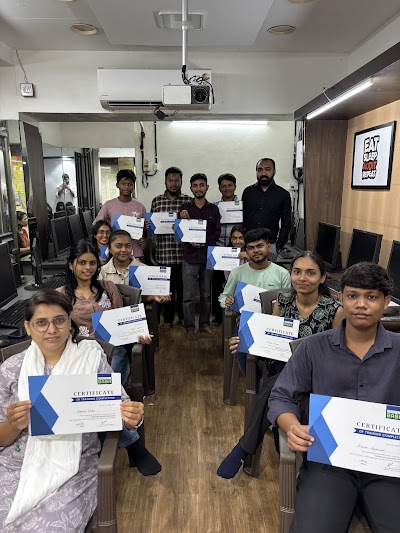 Certificate ceremony batch group photo